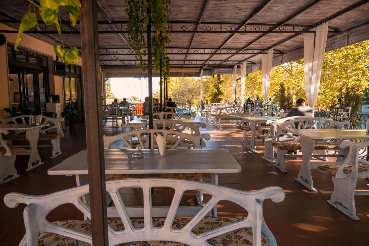 Hotel Brilliantin Sliven Exterior photo