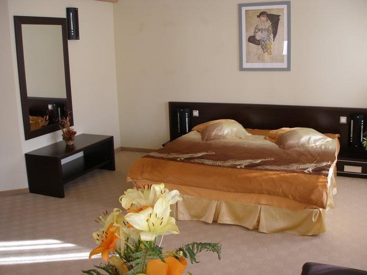 Hotel Brilliantin Sliven Room photo